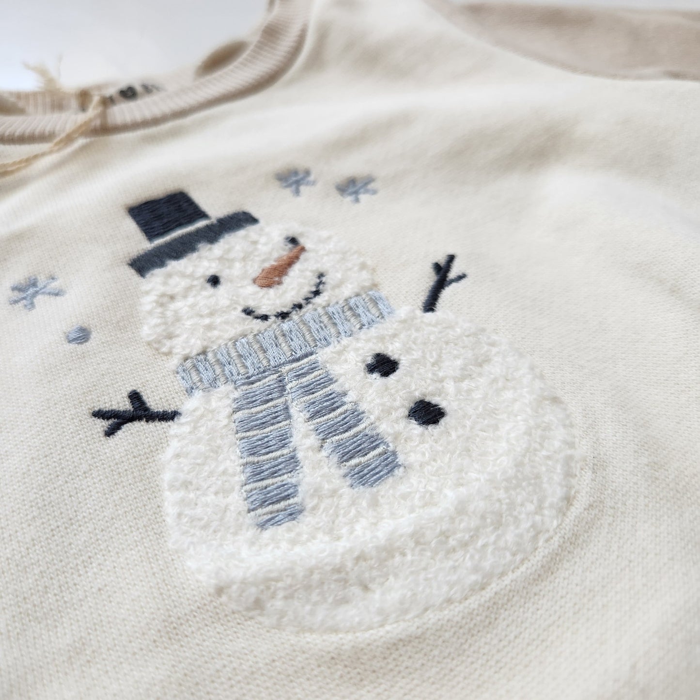 Rabbit + Bear Organic Cotton Infant Snowman Sweatshirt 12M – Cream & Beige with Textured Embroidery NWT