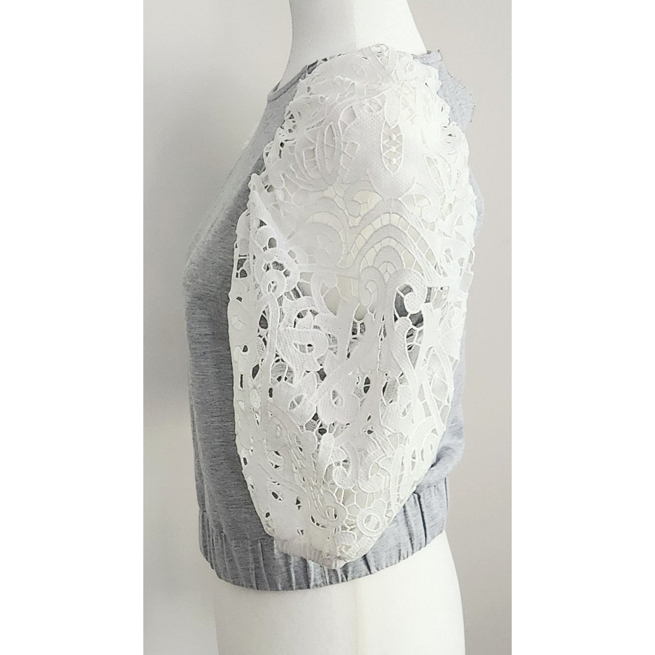 Anthropologie / Dolan Left Coast Collection Lace Sleeve Gray & White Sweatshirt Women's Size XS