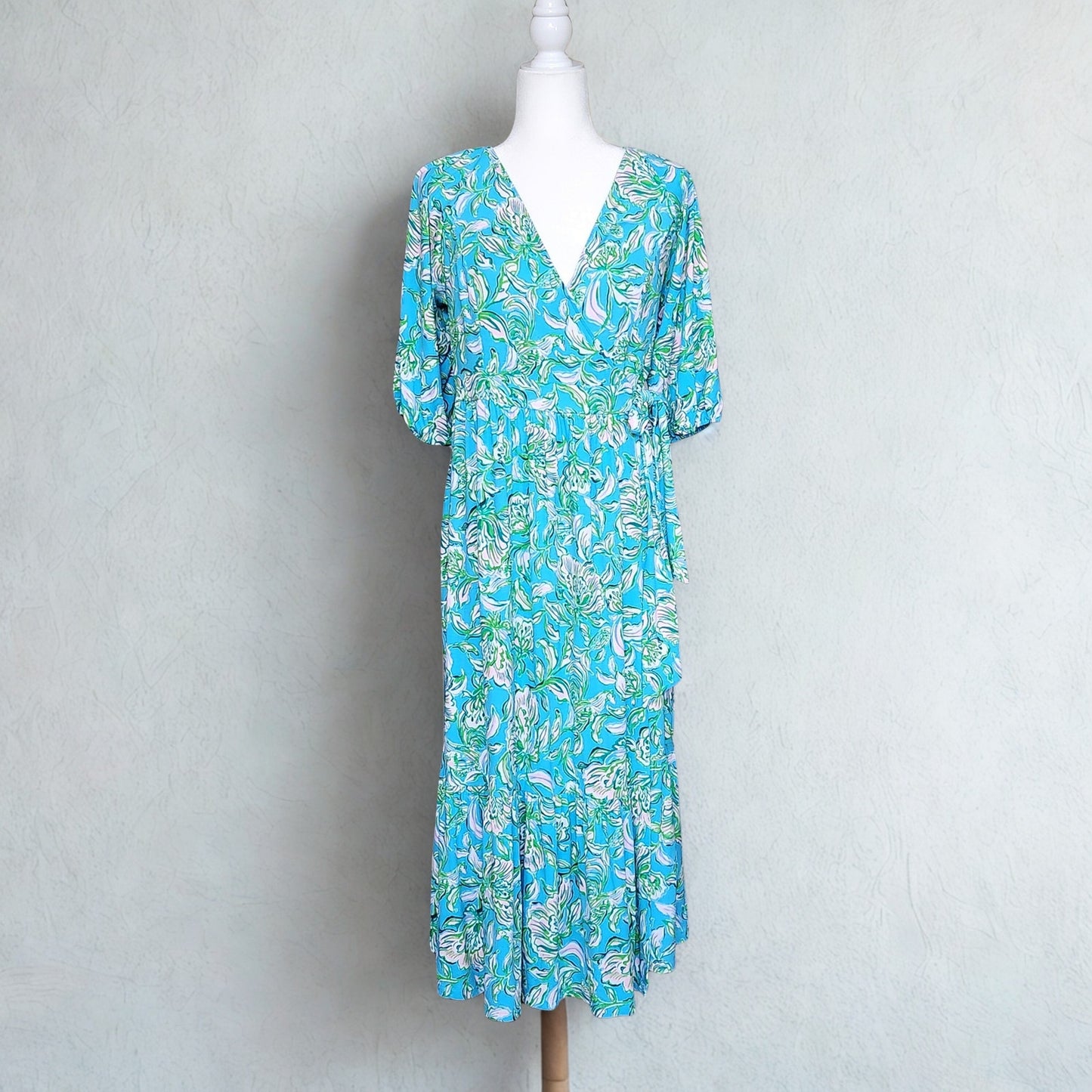 Lilly Pulitzer Women's Brantley Midi Wrap Dress Cumulus Blue Chick Magnet Size Large