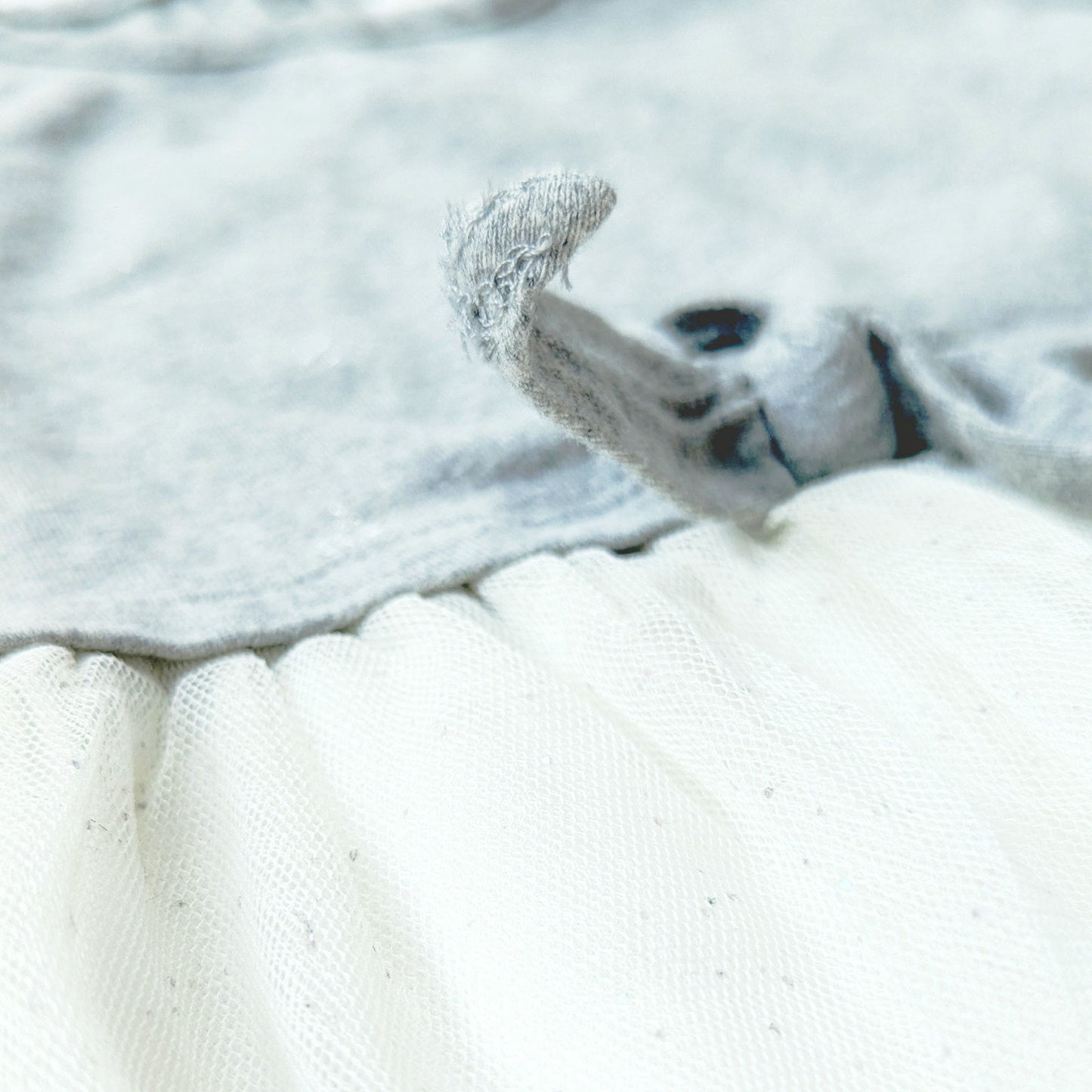BCBGirls Heather Gray Long Sleeve Tie Top w/ Sparkly Ivory Tulle Tutu Skirt | Toddler Girls 2T