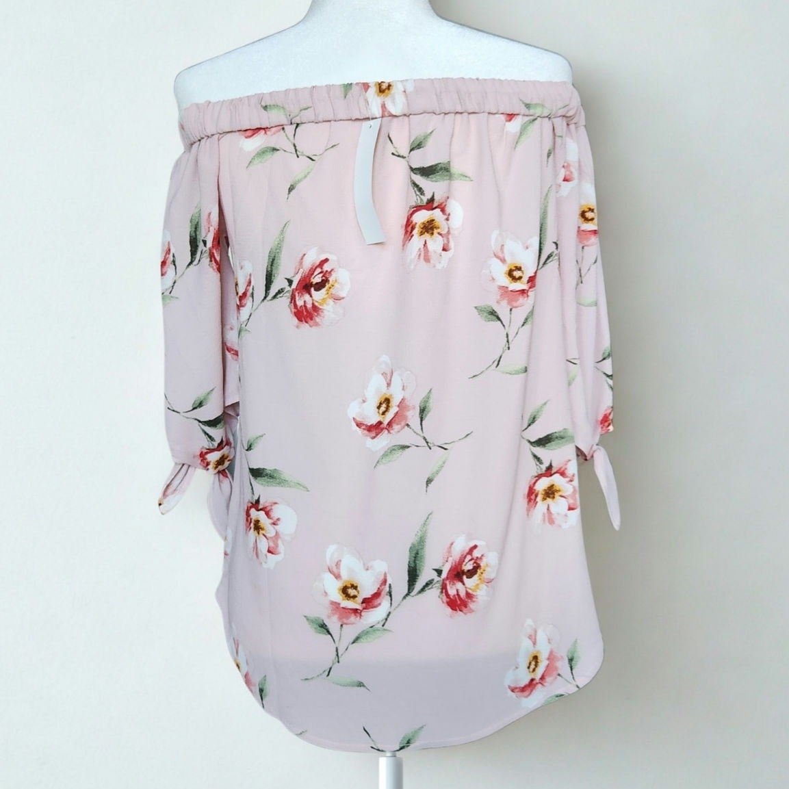Monteau NWT Women's Off Shoulder Blush Pink Floral Tie Sleeve Blouse | Size M