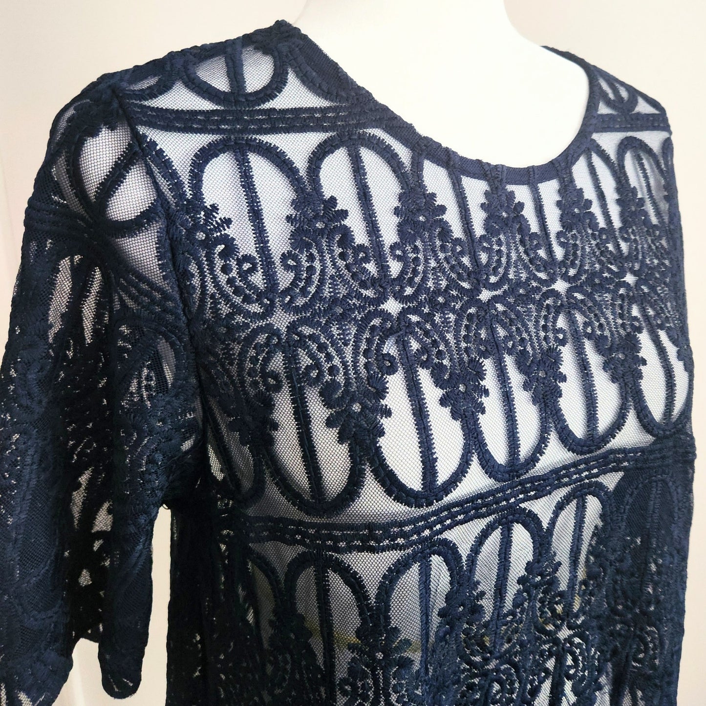 Anthropologie En Elle Marka Lace Scallop Hem Navy Blue Blouse | Women's 10 NWT