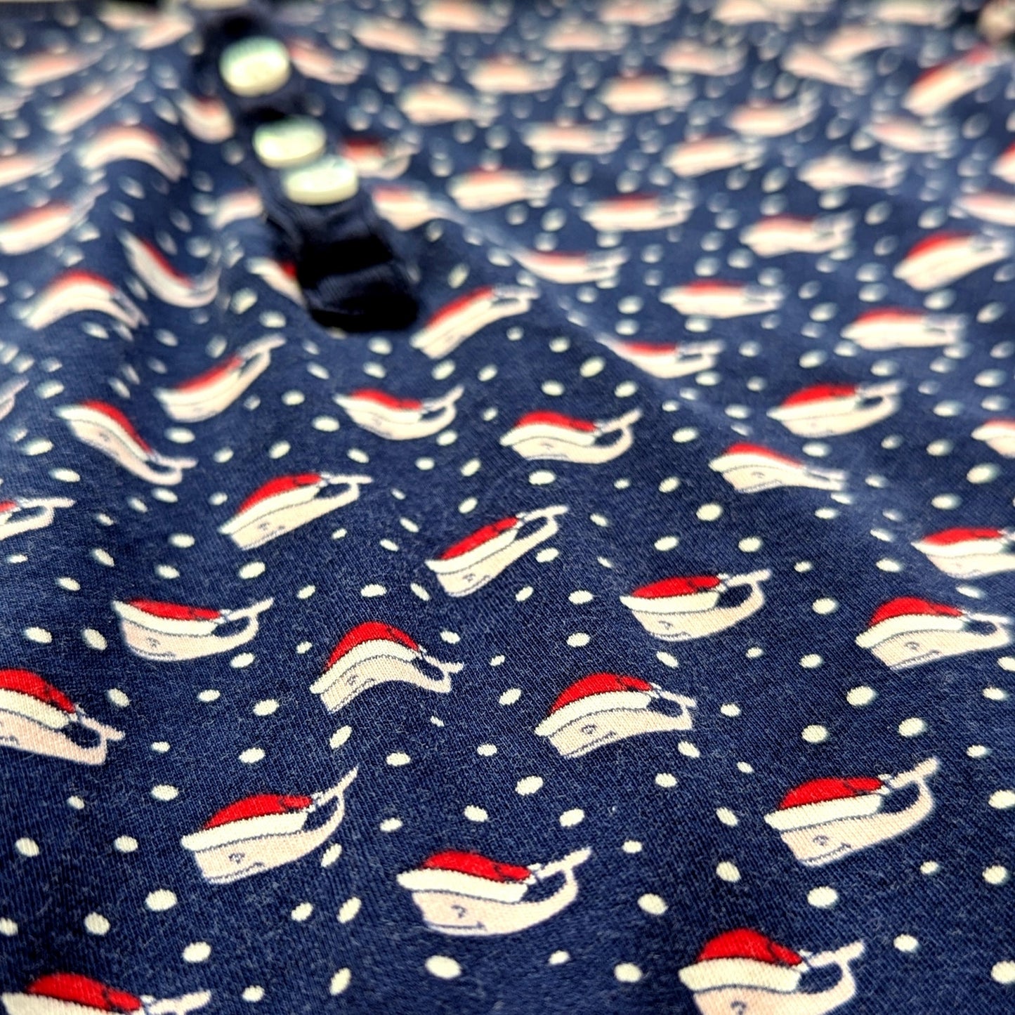 Vineyard Vines Festive Christmas Pajama Henley Top Santa Whale Navy | Women’s M