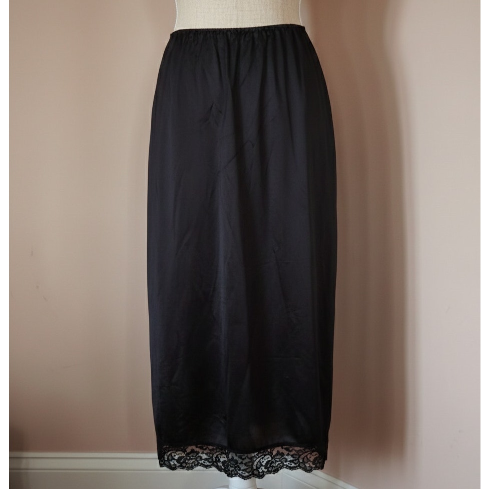 Vintage Black Nylon Half Slip by MMI | 1980s USA Made | Women's M