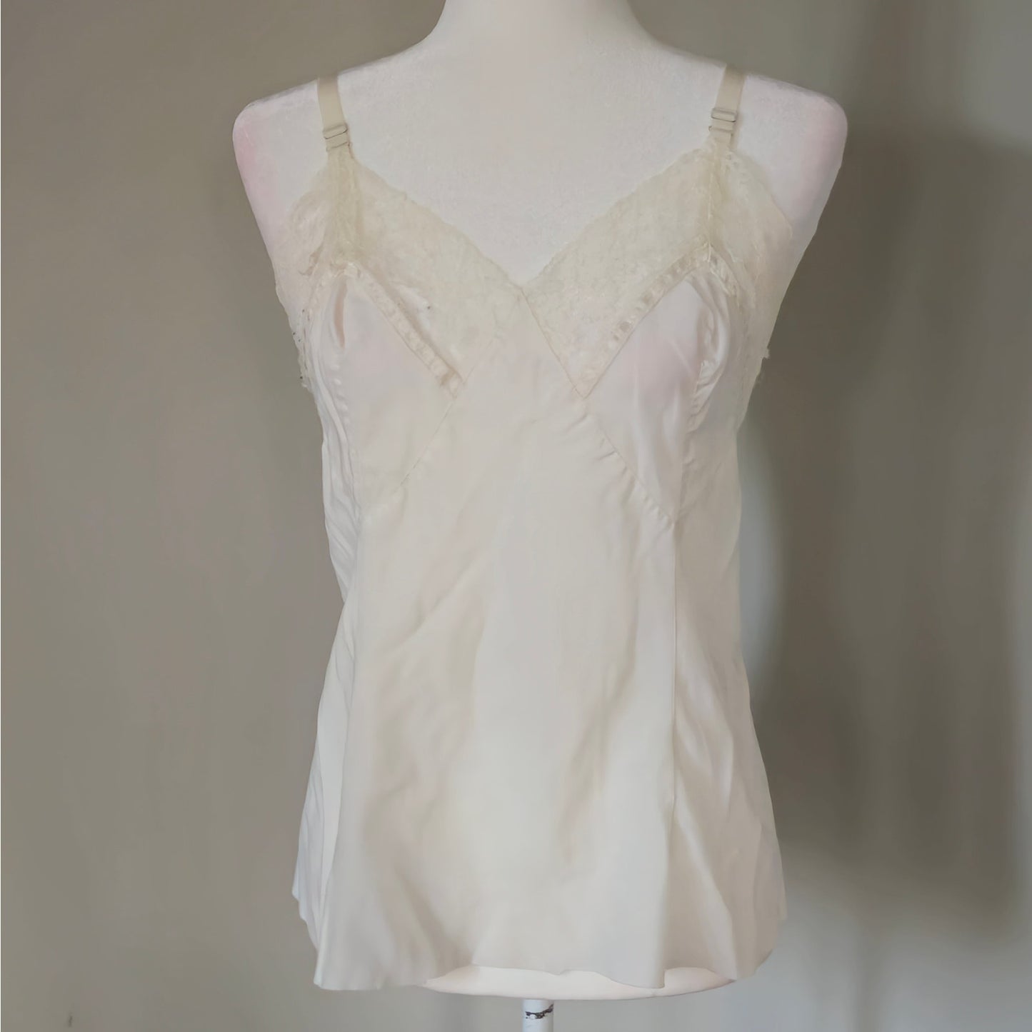 Vintage Barbizon “Bryn Fit” Lace-Trim Nylon Camisole | USA Made | c. 1960s