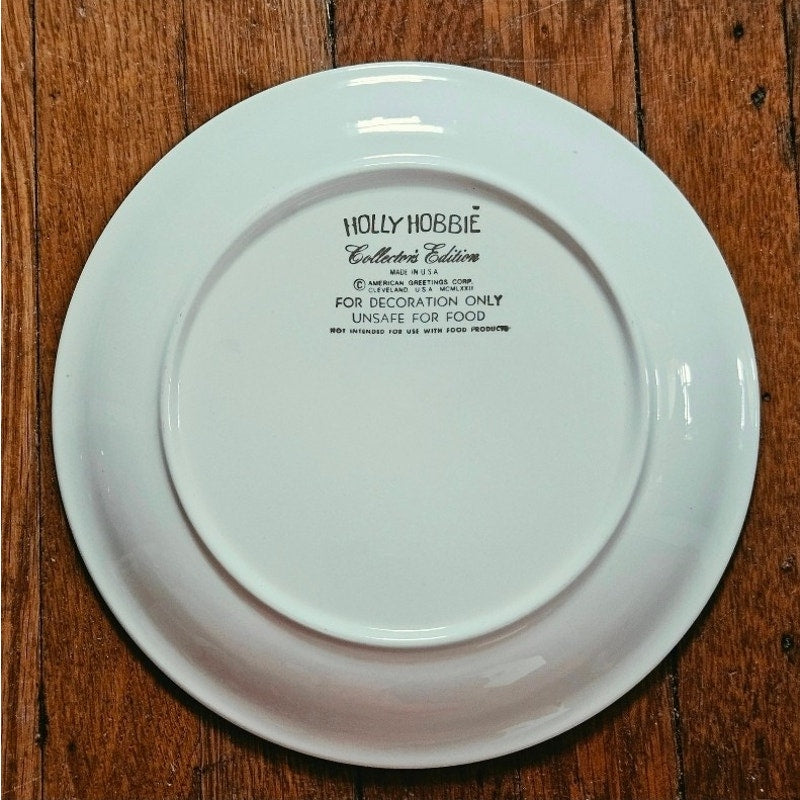 1972 Holly Hobbie Friendship Decorative Plate