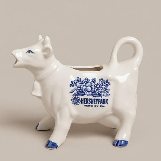 Vintage Hersheypark Cow Creamer – Blue & White 1970s Pennsylvania Souvenir