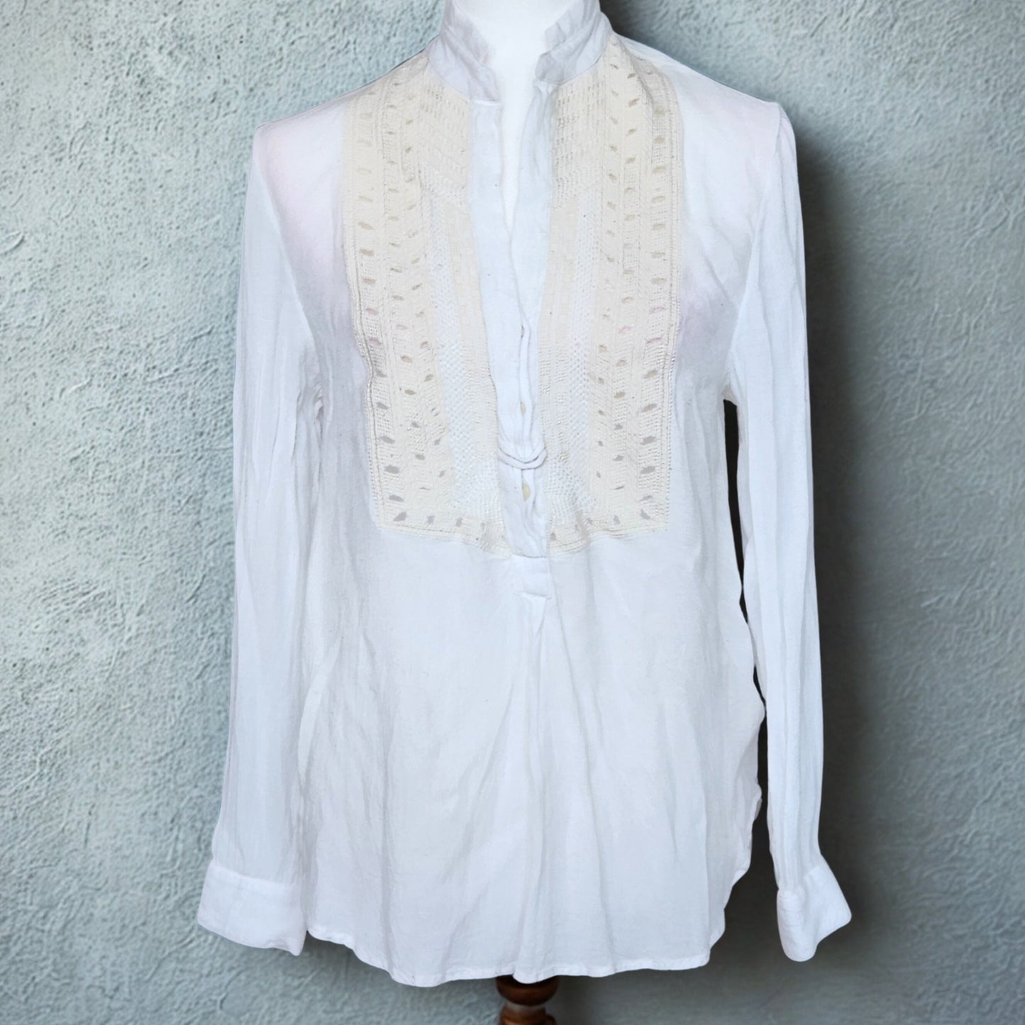 Anthropologie / Leifsdottir White Embroidered Bib-Front Blouse – Women Size 2