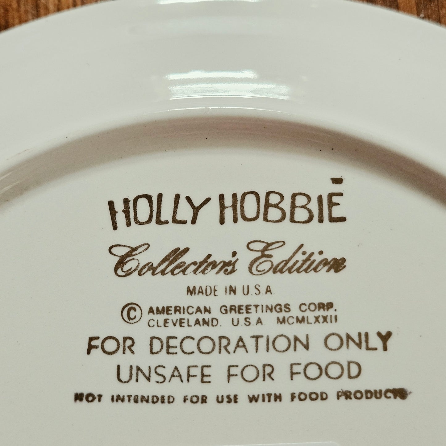 1972 Holly Hobbie Friendship Decorative Plate