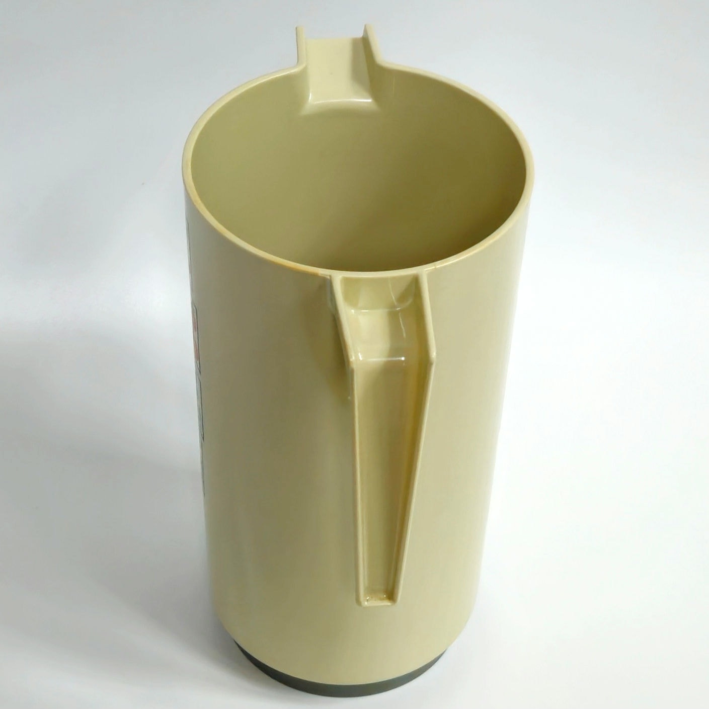 Vintage 1960s Loma Industries Farmers Market Plastic Pitcher and 5 Cup Set