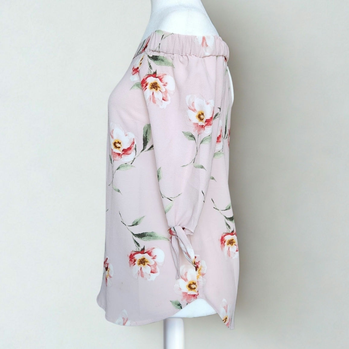 Monteau NWT Women's Off Shoulder Blush Pink Floral Tie Sleeve Blouse | Size M