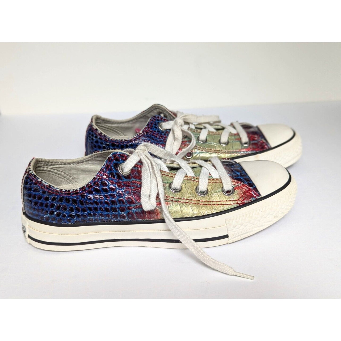 Converse Chuck Taylor All Star Limited Edition Metallic Croc Skin Sneakers – Unisex Men 3 / Women 5 – Rare Statement Pair