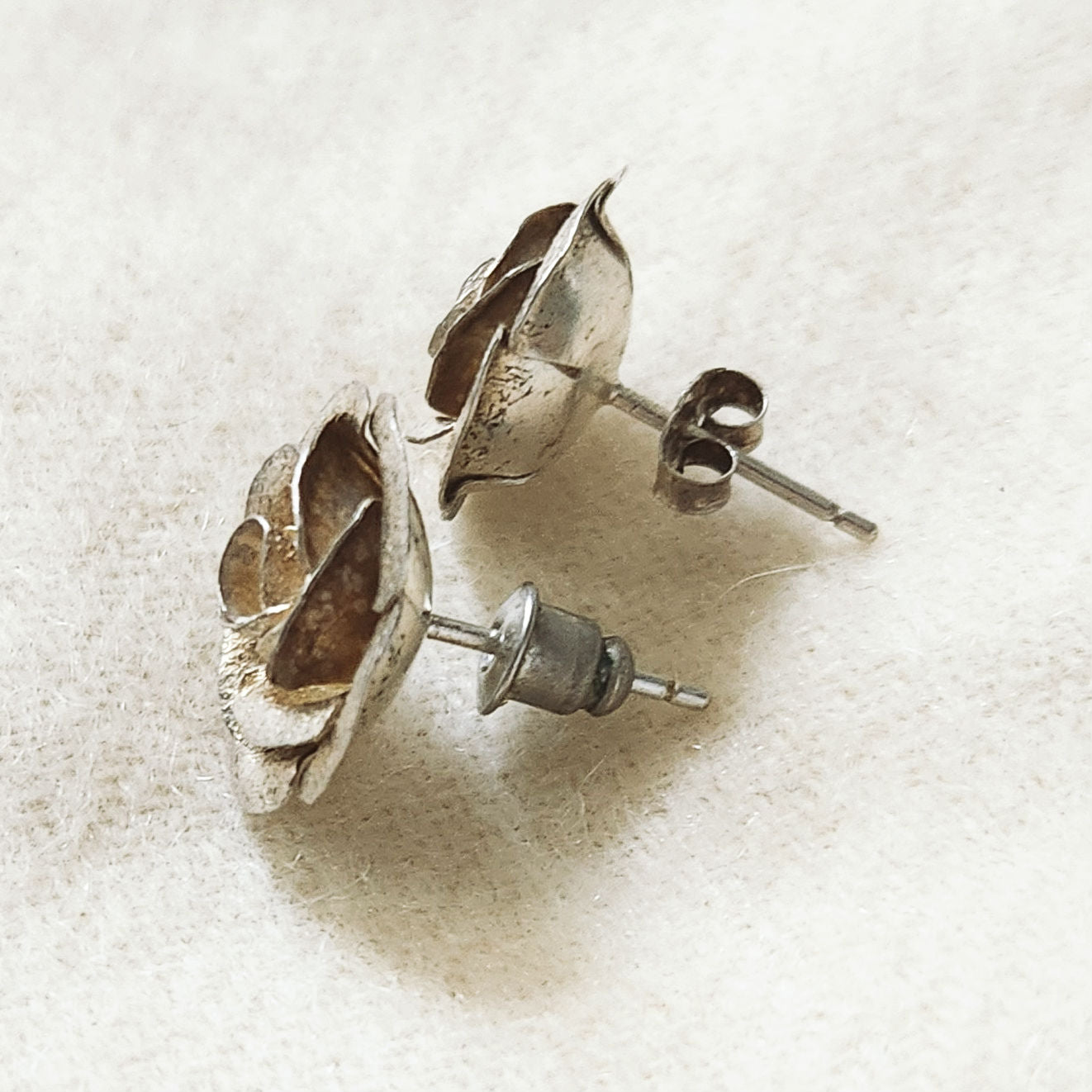 Mid-Century Sterling Silver Rose Stud Earrings – Petite Floral Posts, Tested Sterling