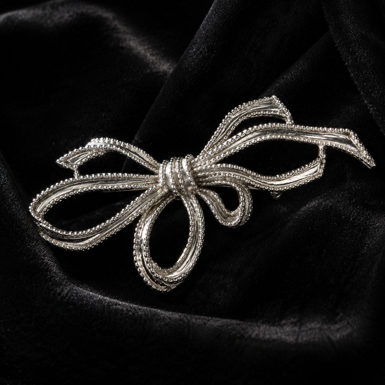 Vintage Trifari Silver Tone Ribbon Bow Brooch