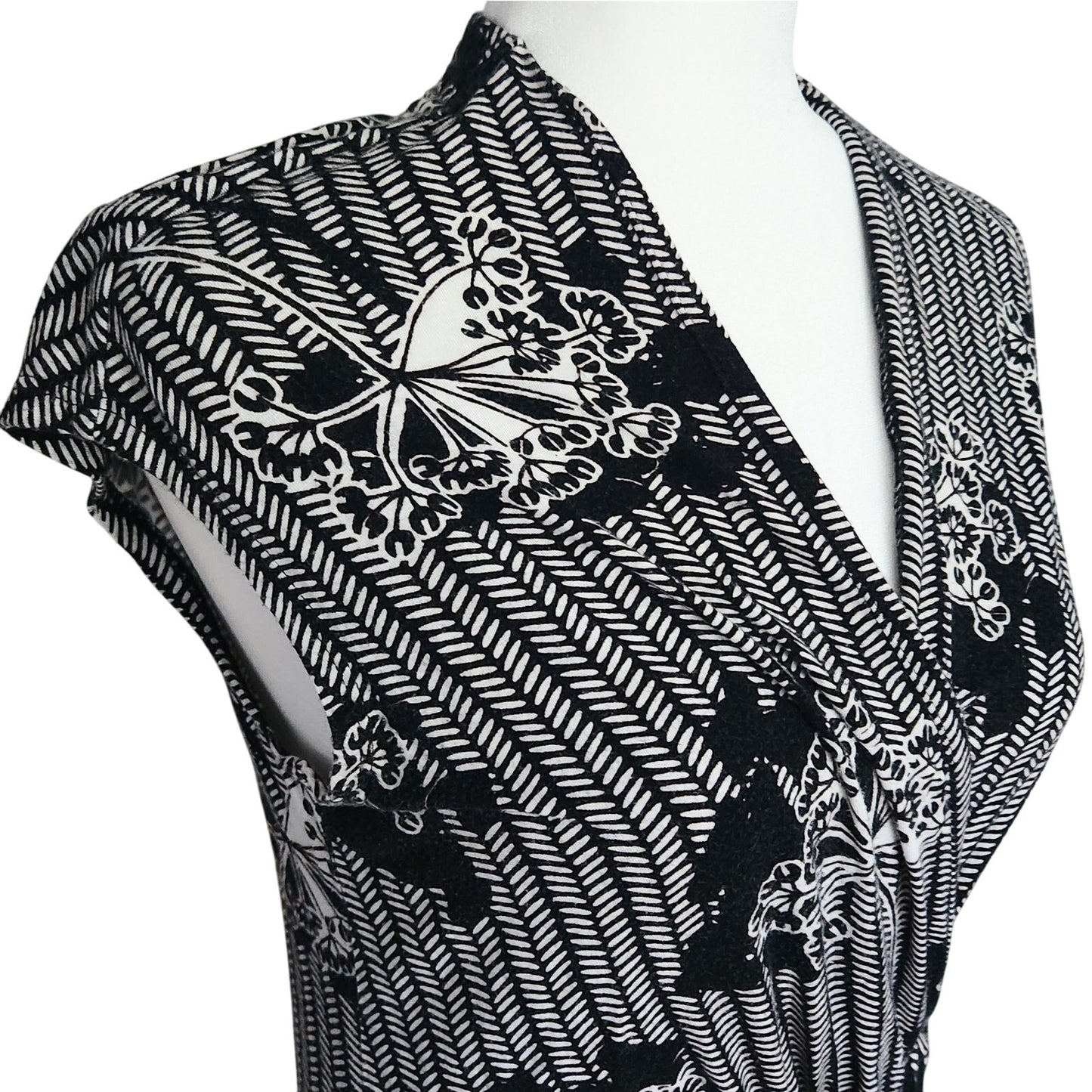 Anthropologie Deletta Lorine Faux Wrap Top | Black White Floral Chevron | Women's M
