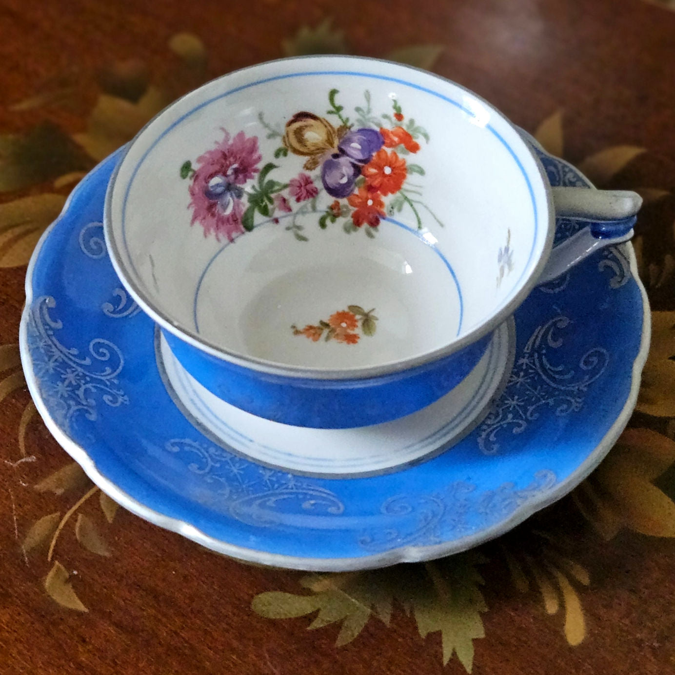 Vintage Blue Floral Tea Gift Basket – Curated Tea Lover Set